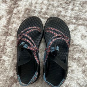 Chacos Size 8
